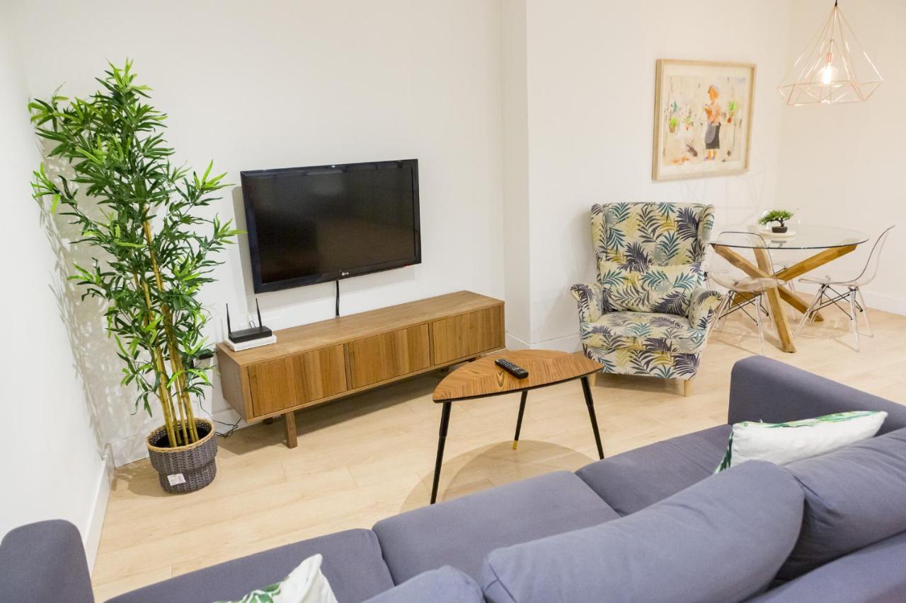 Apartment -malagasunapts-central&cozy 3bds Free Parking *